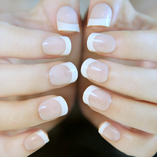 Corto french manicure - corto, manicure*